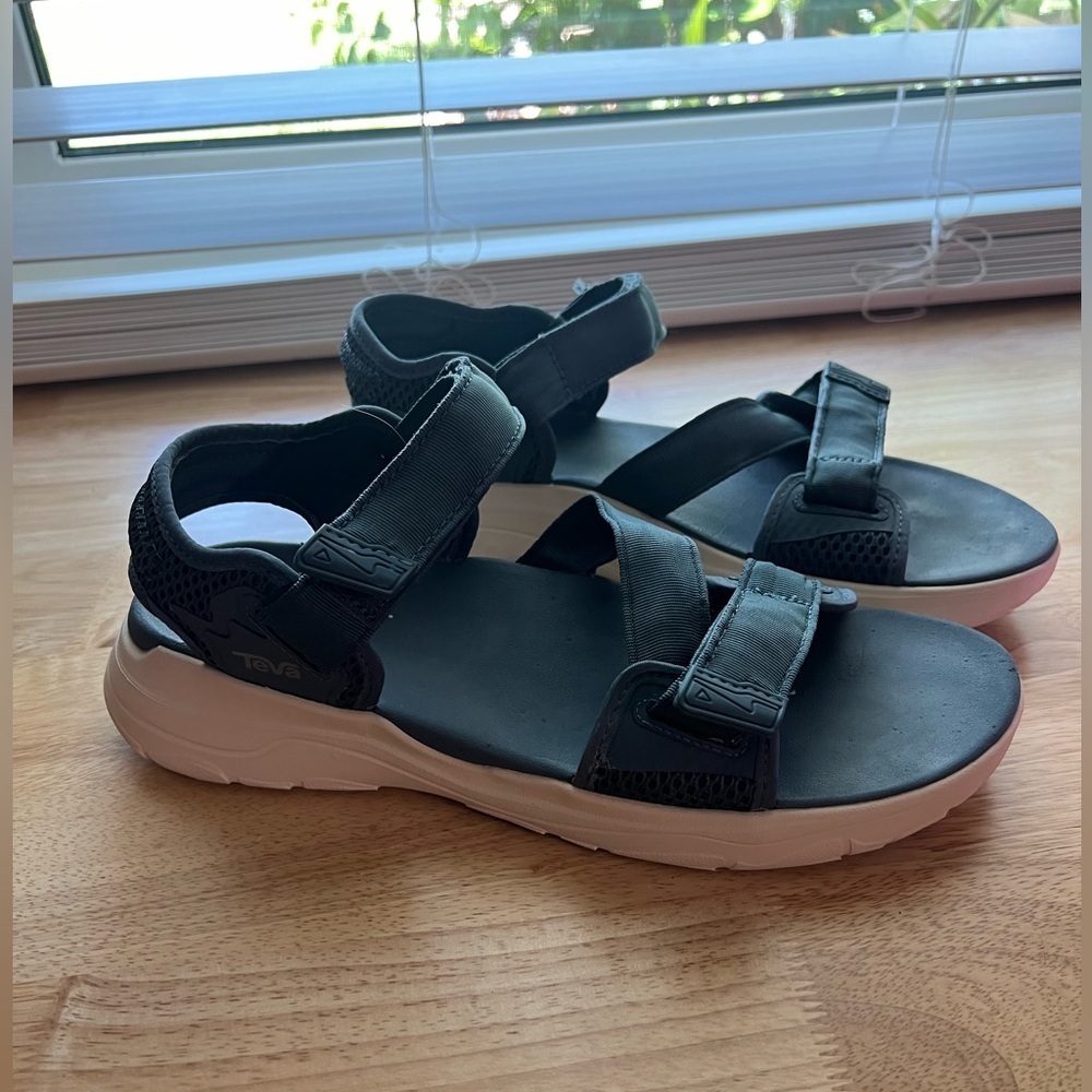 TEVA Men’s Zymic Travel Sandals